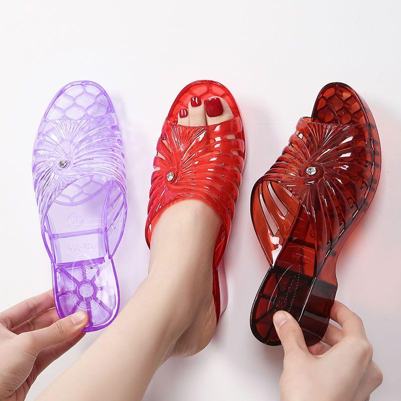 Fasjonable Kule Tøfler for Kvinner Om Sommeren Sklisikre Tykke Plast Yttertøy Gjennomsiktig Kilehæl Høydeøkning