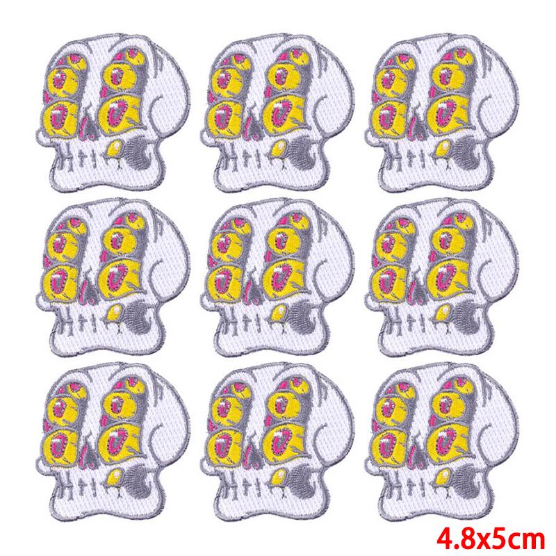 10 Pcs/lot Wholesale Embroidery Patch Iron On Patches For Clothing Patches On Clothes Jackets Decor Applique Sew Supplies