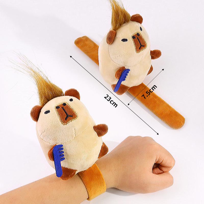 

Милый браслет-зажим в виде животного капибары, плюшевый браслет-накладка в виде кавайной капибары, детское забавное игровое кольцо в подарок коричневый