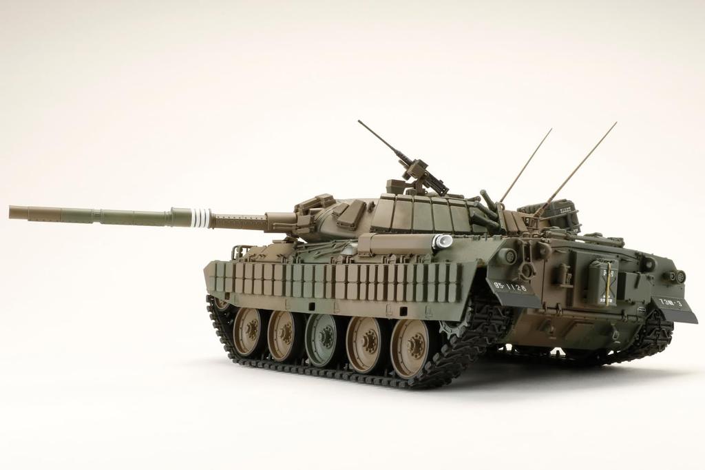 HJ Model Kit Series Type 74 Tank Kai Reactive Armor Over Hokkaido Plastic Model No.6 1/35 [Battle Ver.]