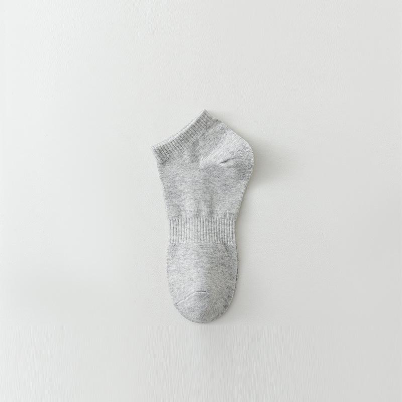 Men's Antibacterial Cotton Mid-Calf Socks - Sweat-Absorbent, Odor-Resistant, Black/White/Gray, Ideal for Autumn/Winter Sports