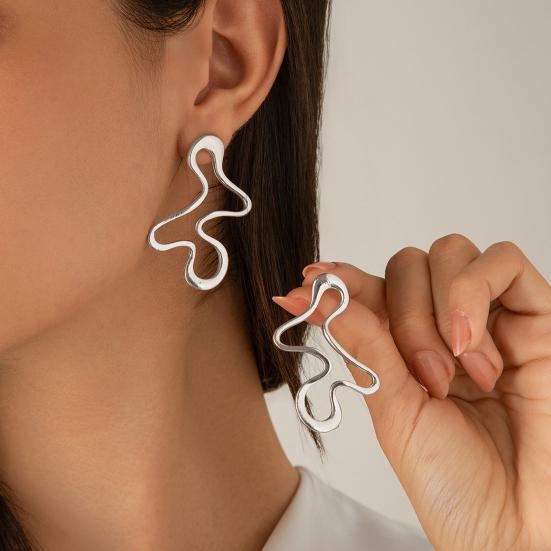 1 Pair Women Earrings Liquid Magma Metal Heart Drop Earrings Geometric Irregular Pleated Earrings Fashion Accessories
