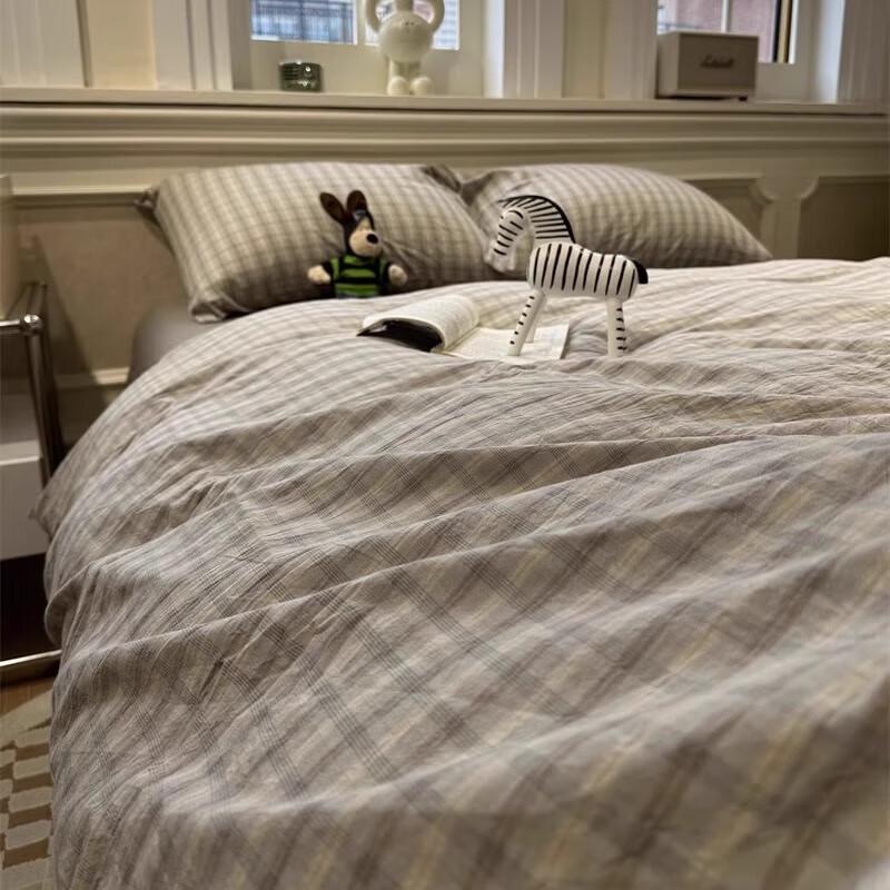 Pure Cotton 4-Piece Flat Sheet Bedding Set