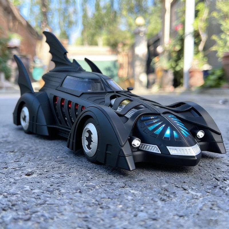 1/24 Classic Movie Car 1995 Batmobile Alloy Concept Bat Sports Car Model Metal Racing Vehicle Car Model Sound Light Kid Toy Gift