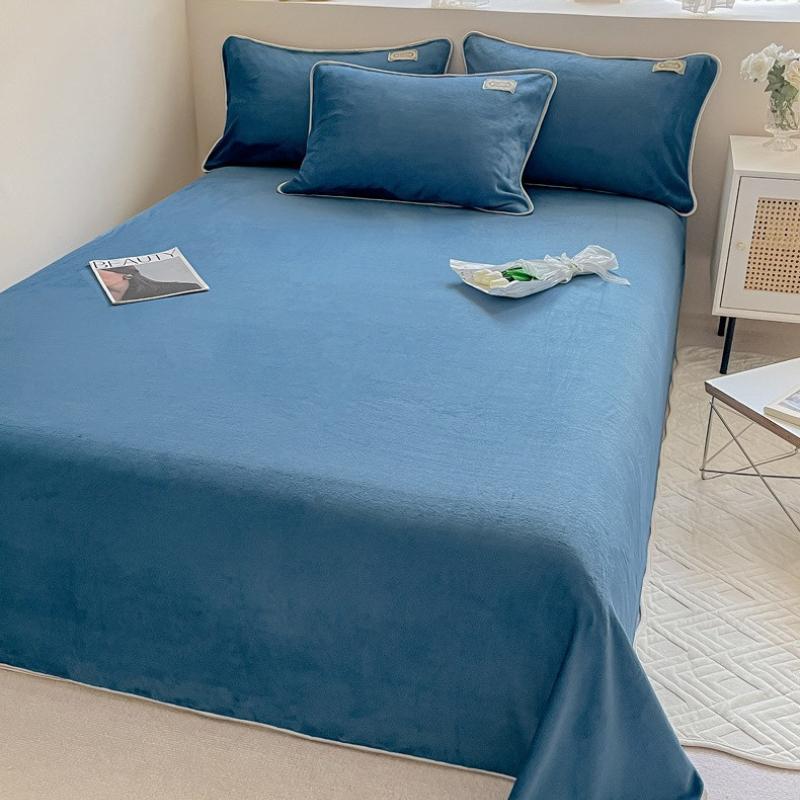 

High Weight Milk Velvet Fabric Bedspread Double Size Bed Sheets Sofa for Work Office Business Trips and Various Travel Scenarios Suitable for Blankets 120*200cm bed sheet 1pcs синий