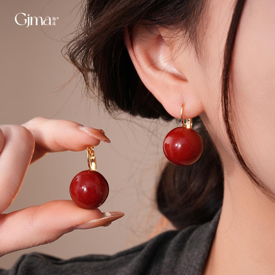 French retro Hong Kong style red geometric resin earrings stud earrings personality temperament earrings women