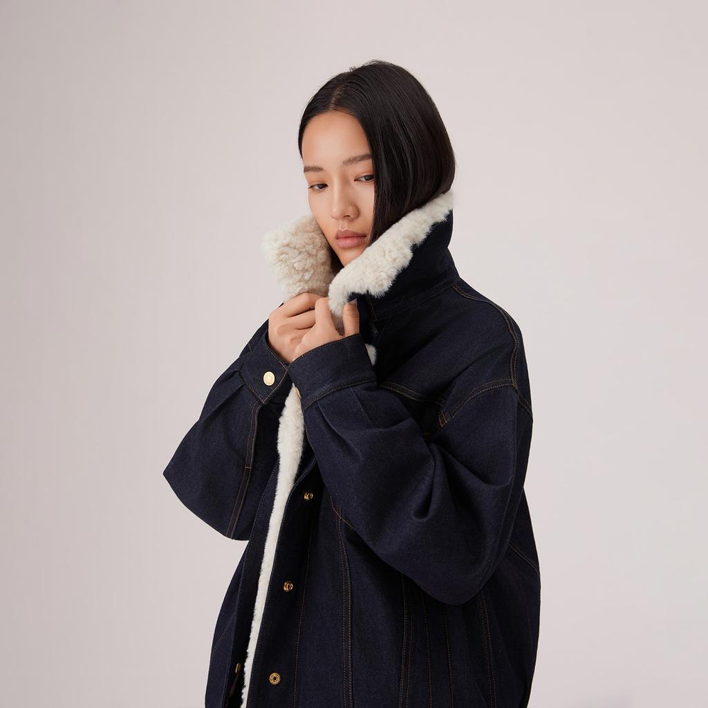Levis Year Of The Horse Limited Edition Relaxed Comfortable Faux Shearling Denim Jacket Women jackets 006Q4-0000