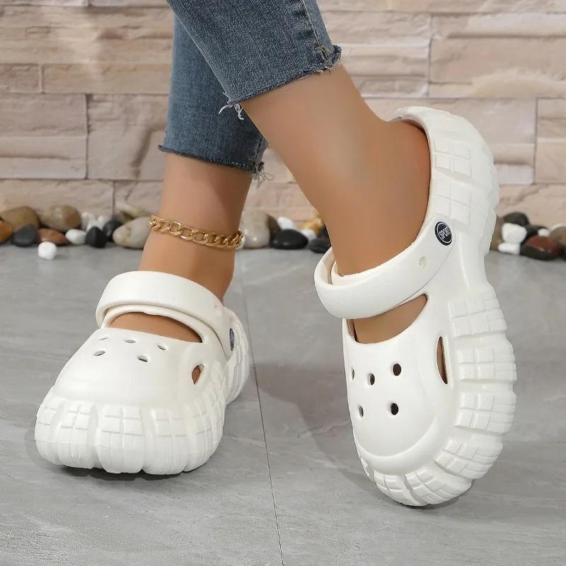 Women's Sandals 2024 New Fashion Solid Color Versatile Summer Lightweight Anti-Slip Beach Shoes Soft Bottom Hole Garden Shoes