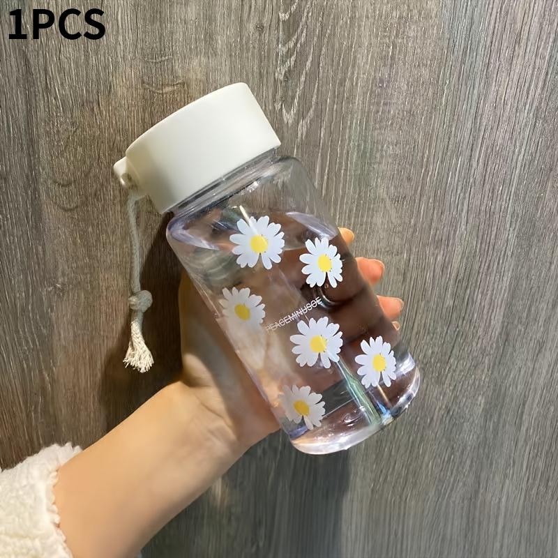 

Portable Water Bottle Set, Daisy Design, Reusable Travel Cup, Ideal Gift, Lightweight Insulated Flask for Outdoor & Office Use 0.45L