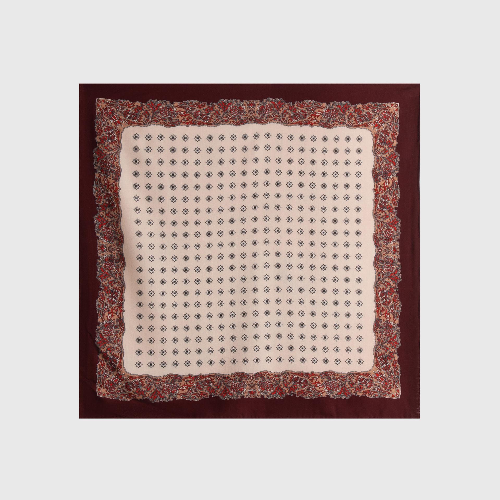 

Элегантный шарф из шелка и шерсти: Коллекция Осень 2025 – Универсальный, Модный Женский Аксессуар 65x65 cm