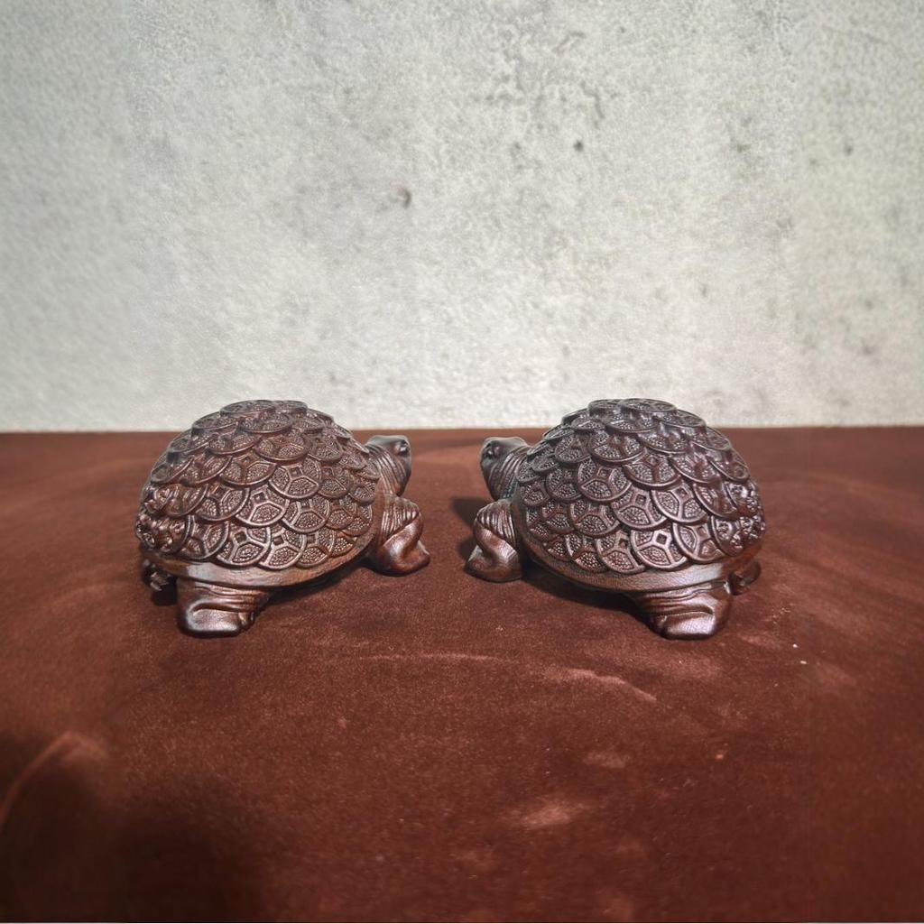 Ebony Turtle Wood Carving: Solid Wood Ornament for Home, Office, or Desktop Decoration