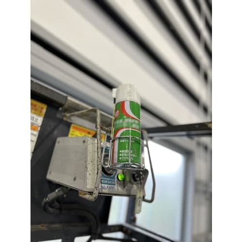 Niigata Seiki SK PVC Pipe Adhesive Holder with Legs, 100g Capacity, ASK-P0