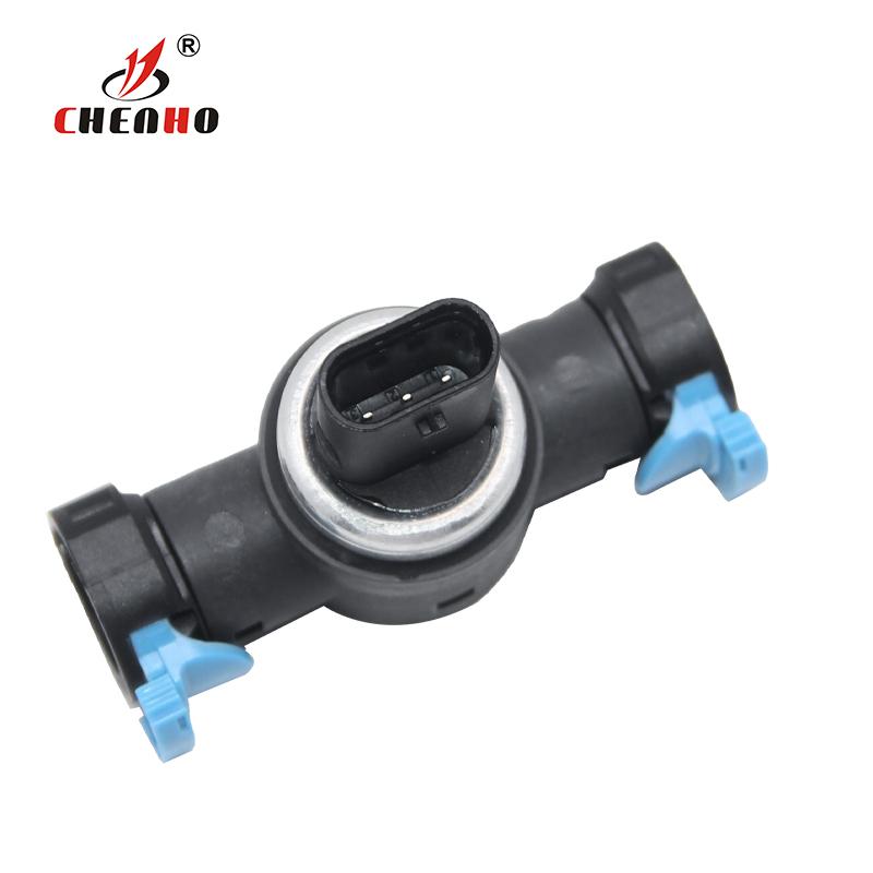 High Quality Fuel Pressure Sensor For Volvo V90 XC60 S60 V40 V60 V70 31432653 31405791 31478293 V95-72-20137 23432653