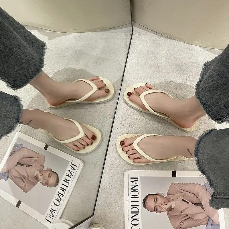 Fashion Outside Flat Slides High Quality Small Size Non Slip Women's Slippers and Ladies Sandals On Sale 2025 Luxury Vip Eva 39 Shoes