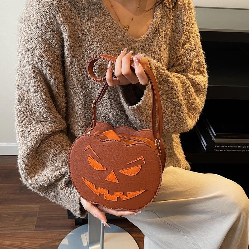 Halloween pumpkin bag women's new niche design personalized mobile phone bag casual messenger bag tide