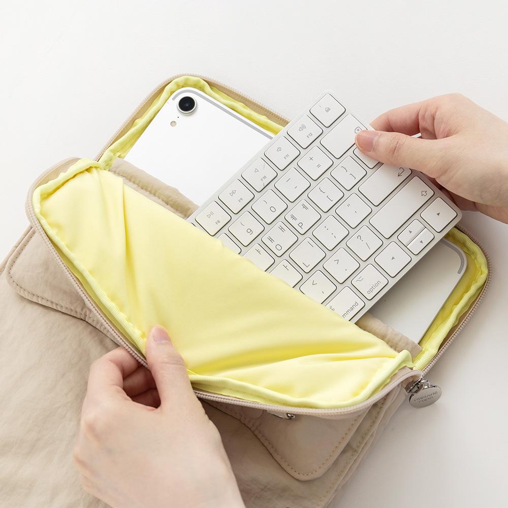 Brunch Brother Romane 365 11-Inch Pocket Ipad Pouch