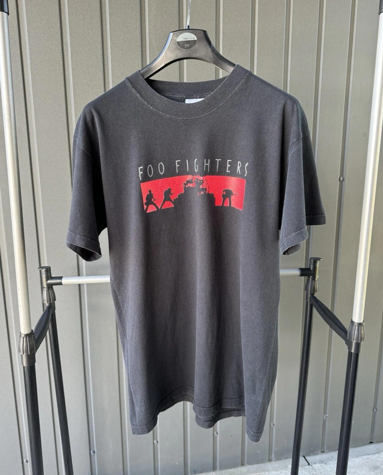 

Vintage 2002 Foo Fighters One By One Tour T Shirt 4XL