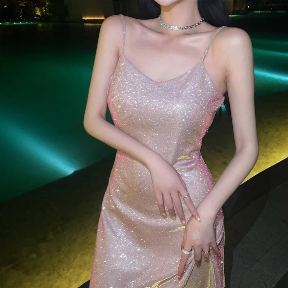 Retro Shiny Slim Fit Spaghetti Strap Dress - Waist-Cinching Bodycon Midi