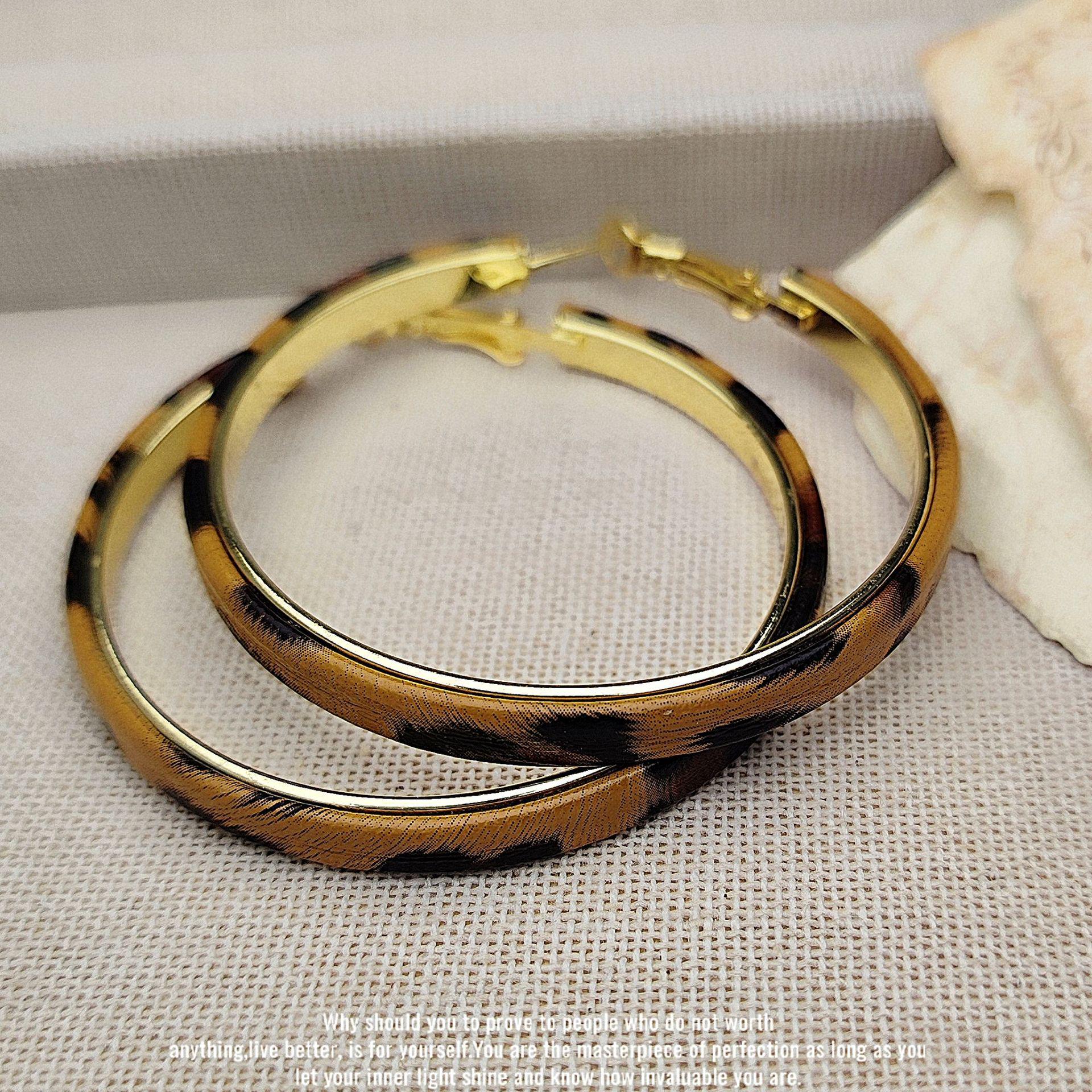 

Перебільшені сережки-кільця з леопардовим принтом - Високоякісні кільця зі срібною голкою, Позолочені 14K золотом, Універсальні, Модний дизайн