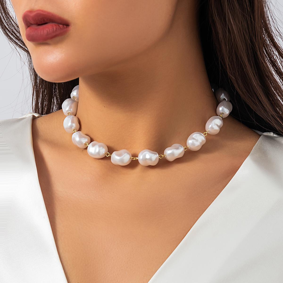 

Salircon Elegant Baroque Imitation Pearl Beaded Choker Necklace Fashion Romantic Clavicle Necklace Charm Wedding Women s Jewelry білий