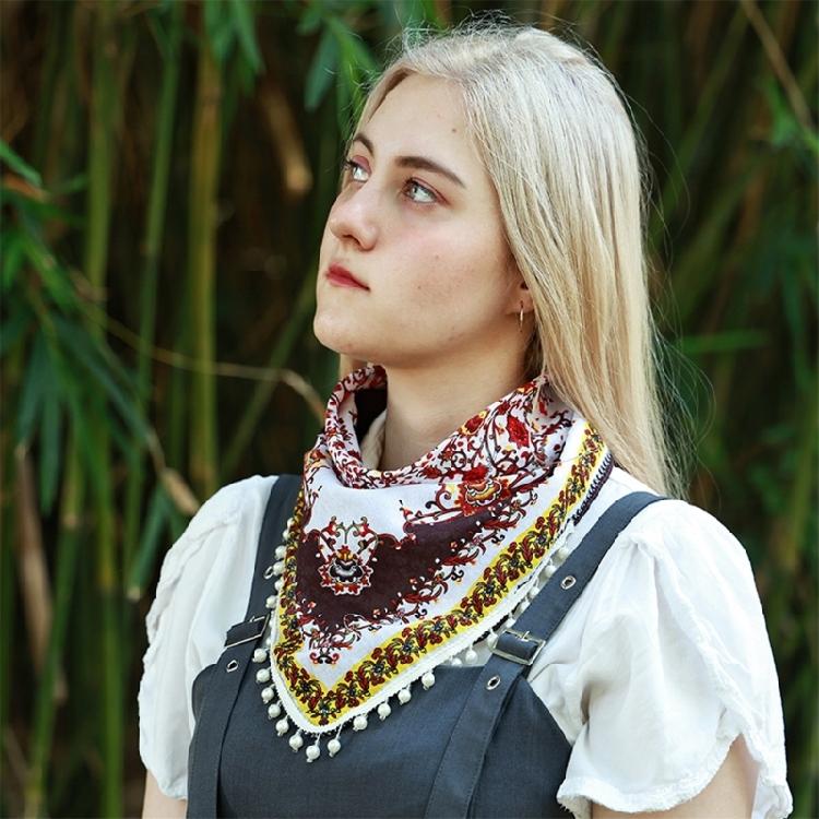 Trendy Triangular Neck Shawl Neckerchief For Lady With Soft Fabric And Decorative Tassels for Women Spring Everday Wear