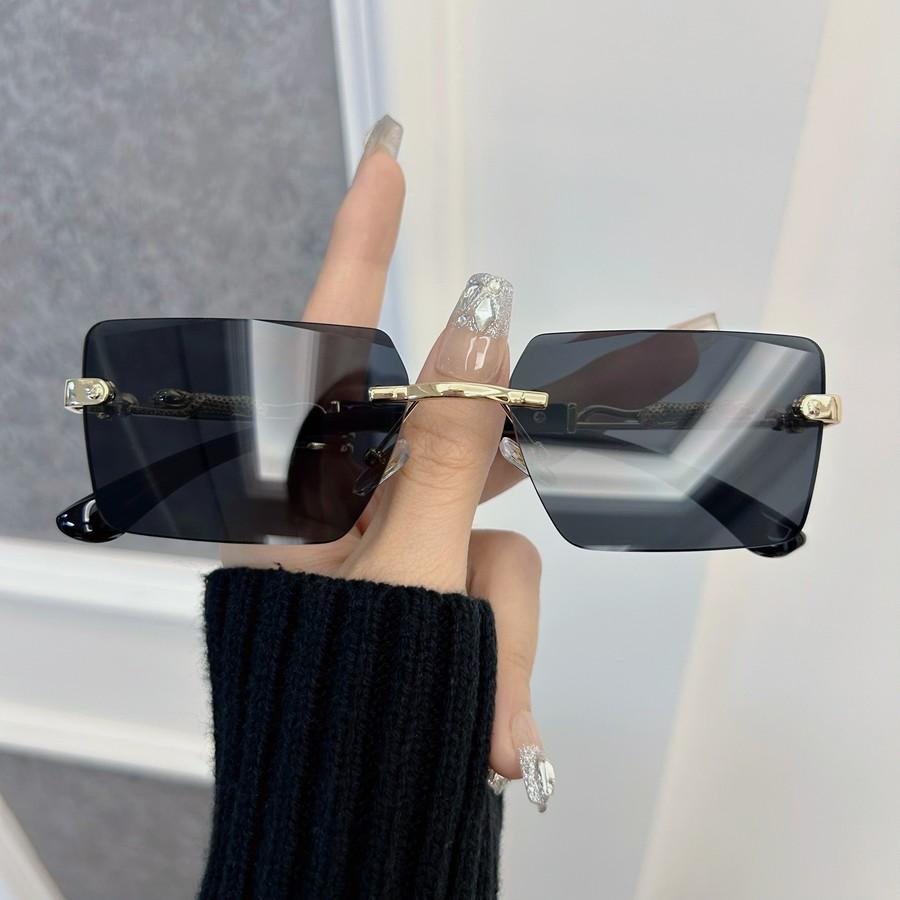 

Классические модные солнцезащитные очки Женские Мужские Other