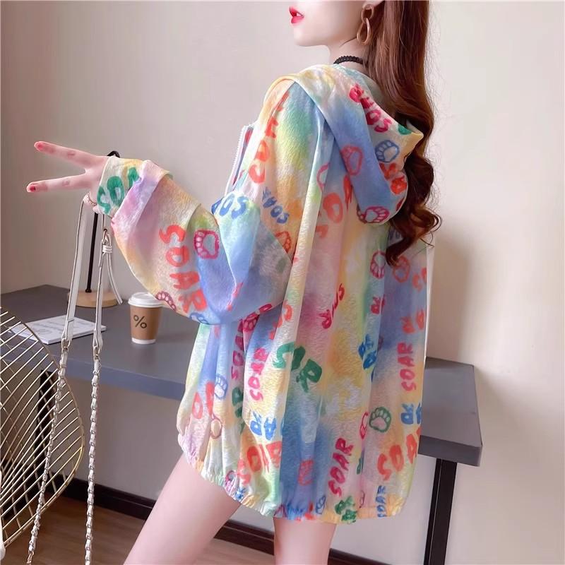 Women's Summer Ice Silk Sun Protection Jacket Thin Breathable Hooded UV Protection Coat Casual Air Conditioner Cardigan Outerwear