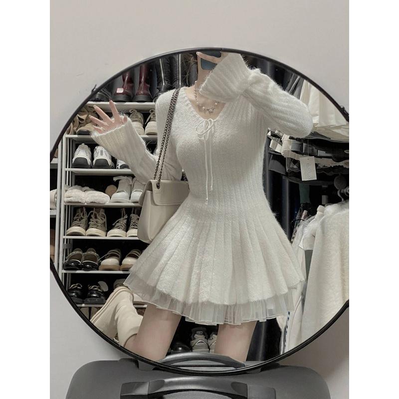French V-Neck White Knitted Sweater Dress Women's Spring Temperament Inner Bottom Skirt Waist Slim Short Skirt