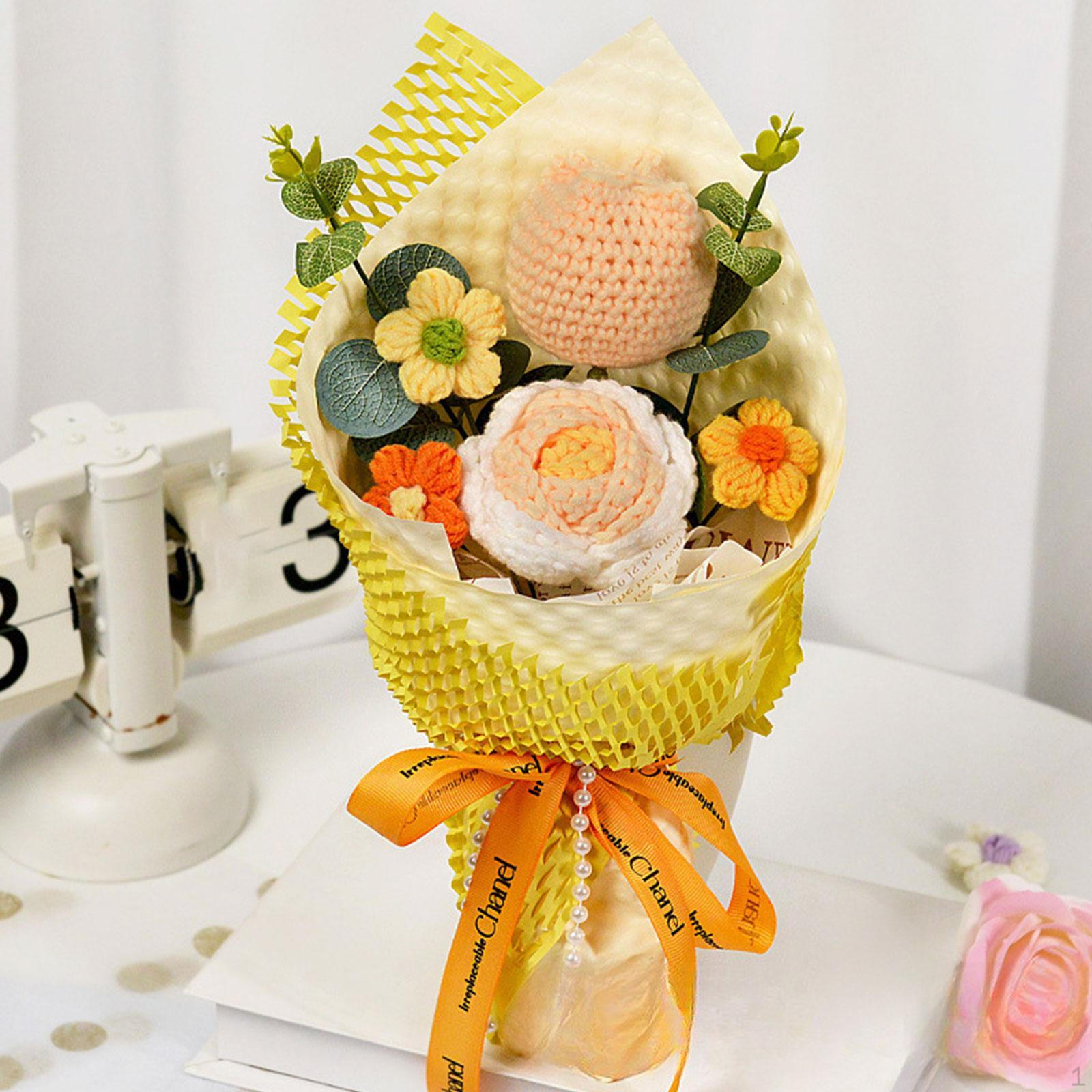 

Завершенный букет из искусственных цветов, связанных крючком, подарки на День матери, домашний декор своими руками на день рождения жёлтый