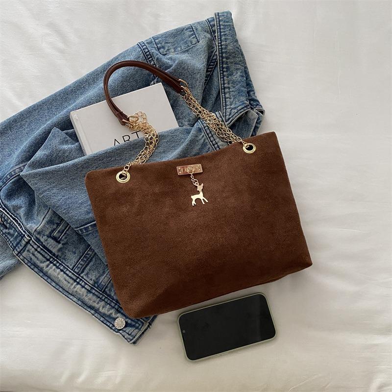 

Casual large-capacity bag, deer bag, new versatile matte leather bag, commuter class women s bag, shoulder bag. темно-коричневого кольору