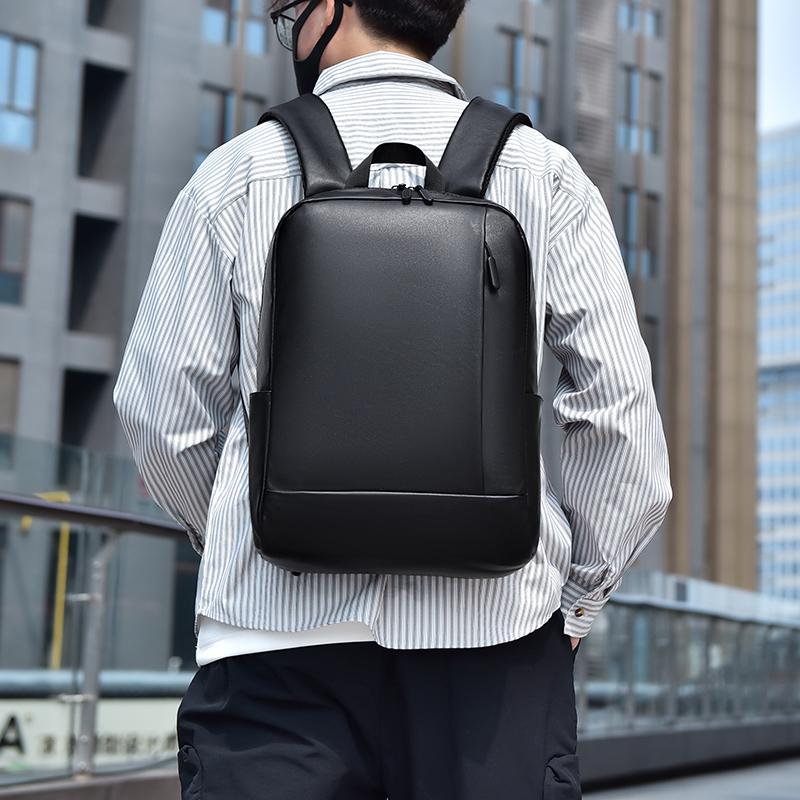 Men's Fashion Backpack Simple Designer Model Large Capacity Travel Backpack Wearable and Practical Men's Business Backpacks
