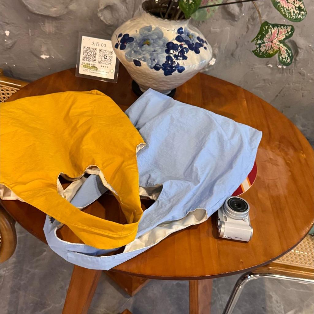 Fashion and versatile large-capacity shoulder bag for women 2025 new outing commuting to work tube about tote bag shopping bag for women