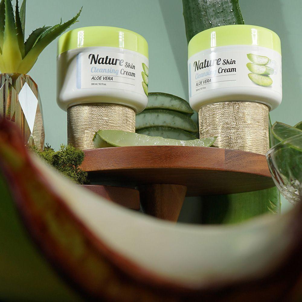 

Aloe NIWWSWLX Green Tea Extract Makeup Remover Cleansing Cream 300ml x 2