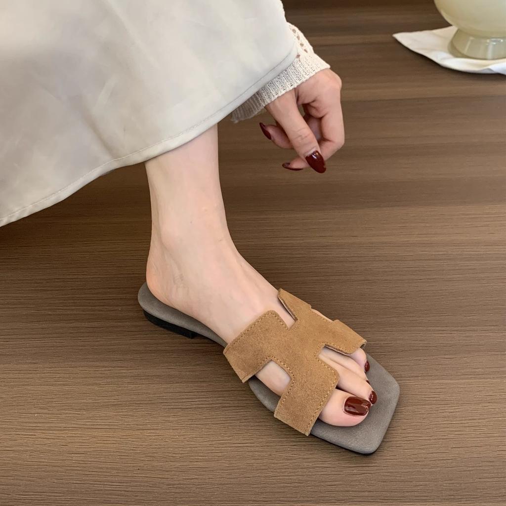 Slippers women's outer wear summer new Korean sandals soft flat bottom one-word drag seaside vacation beach shoes