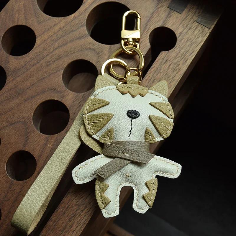 Elegant Ragdoll Cat Keychain Genuine Leather Car Key Holder - Stylish Purse Charm for Women
