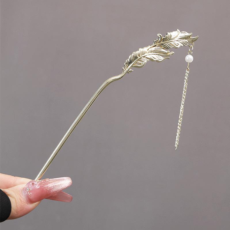 Vintage Chinese Style Hairpin for Updos - Elegant Retro Hair Stick with Tassel for Qipao