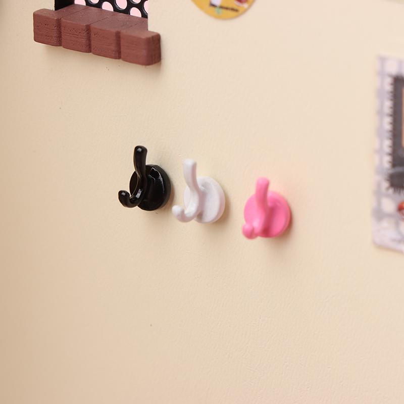 3Pcs Dollhouse Mini Clothes Hat Hook Dollhouse Simulation Wall Hook Model For 1/12 Dolls House Decor Accessories