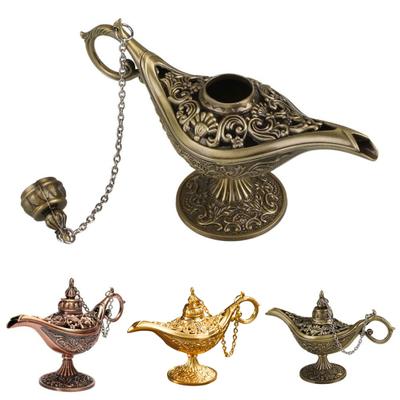 Lampada di Aladino d'epoca Teiera in lega di zinco Collezione di decorazioni per ufficio e scrivania
