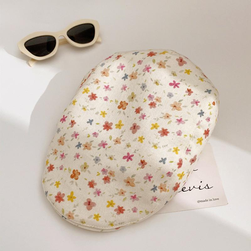 Beret Womens Versatile Hat Featuring Random Graffiti Design Ideal For Spring Summer And