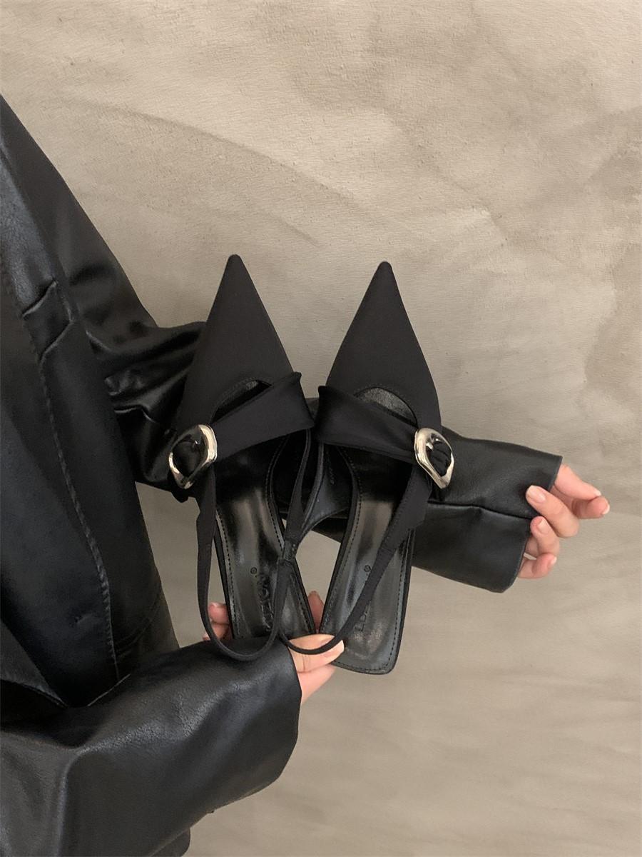 

Черные босоножки с заостренным носком на тонком каблуке, женская обувь 2025 года, летняя новинка, светская львица, заостренный нос, неглубокий рот, высокий каблук, пустые туфли 35 чёрный