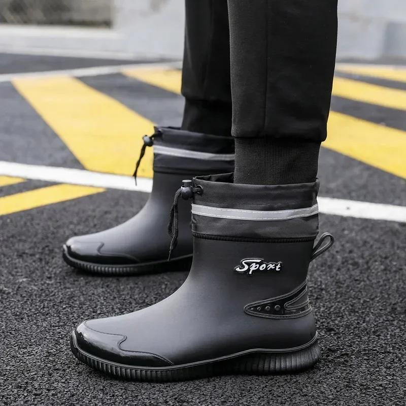 

Модные мужские дождевые туфли плюс бархат сохраняют тепло средний ствол удобные износостойкие нескользящие модные дикие водонепроницаемые зимние основные толчки 44