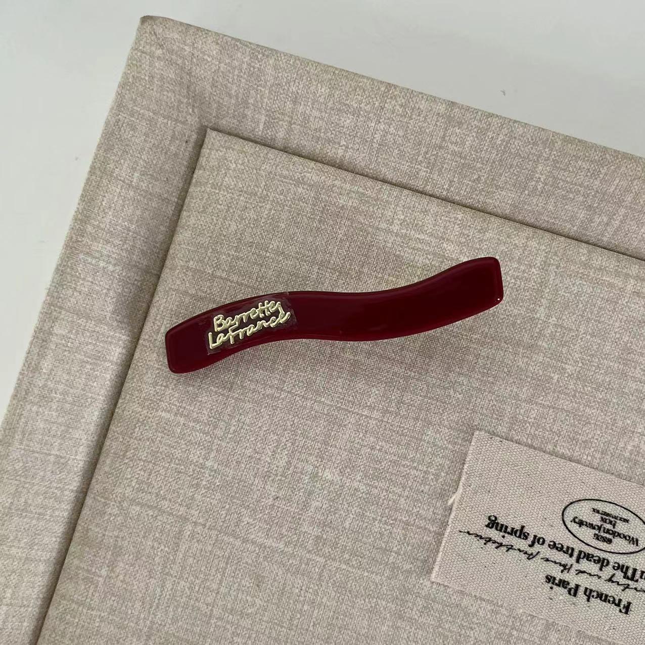 

Ancola Бургундский бант Французская заколка для волос - Красная заколка-утиный клюв с золотой этикеткой