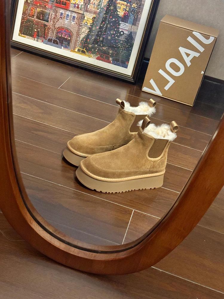 

[Странный эстетизм] Зимние женские кожаные меховые сноубутсы на толстой подошве со скрытой платформой, новинка зимы 2025, короткие ботинки с толстым хлопковым утеплителем 40