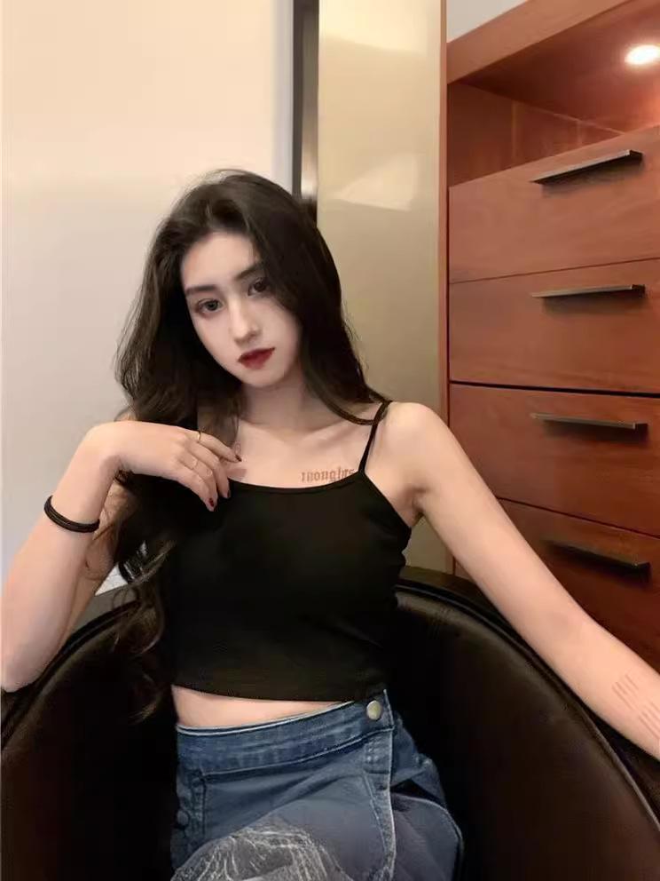 

2024 Summer Women s Cross-Border Camisole with Chest Pad: Versatile Short Vest Large [50-68 kg]