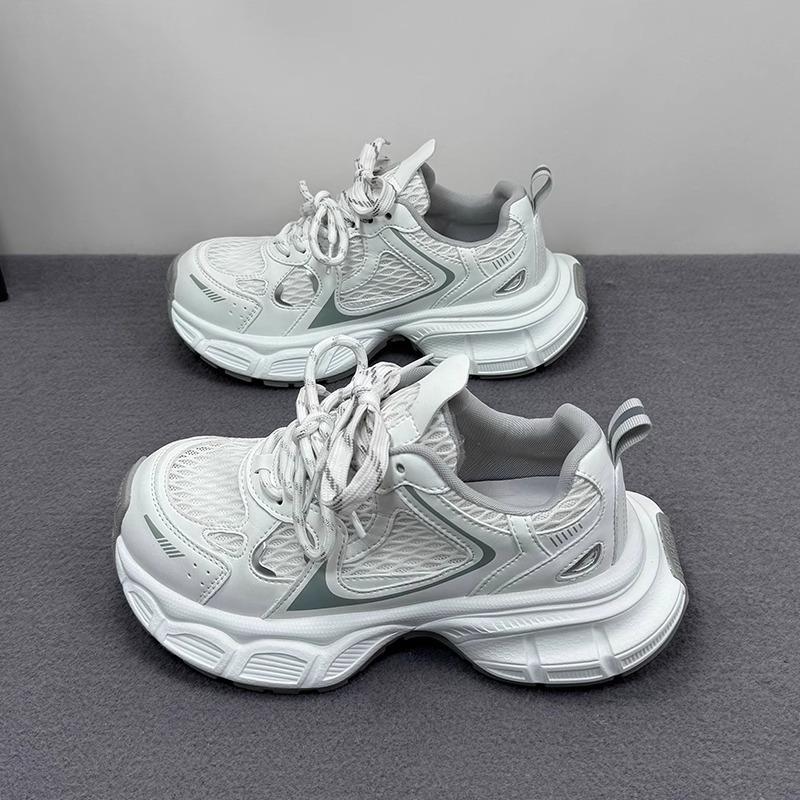 

European station platform dad shoes women 2025 new single net breathable fashion versatile student lightweight sports and leisure shoes 40