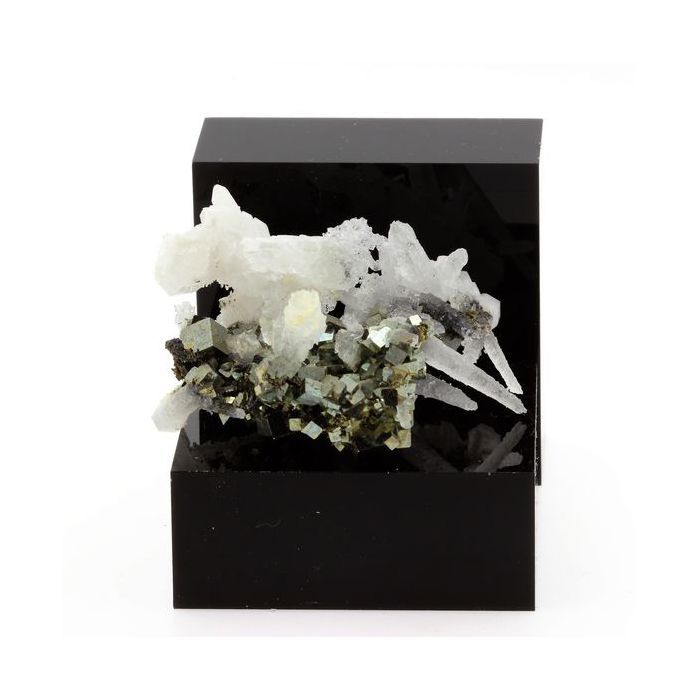 Quartz Pyrite 174.5 carats