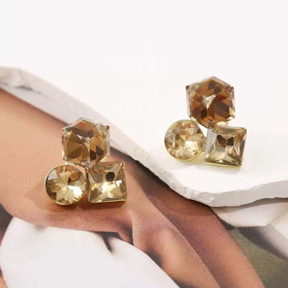 Gradient Color Irregular Cube Stud Earrings: European & American Fashion Trend for Women