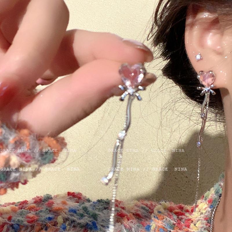 Ins Wind Pearl Love Earrings Women's Exquisite Niche Versatile High-end Stud Earrings 925 Silver Needle Explosive Earrings Wholesale