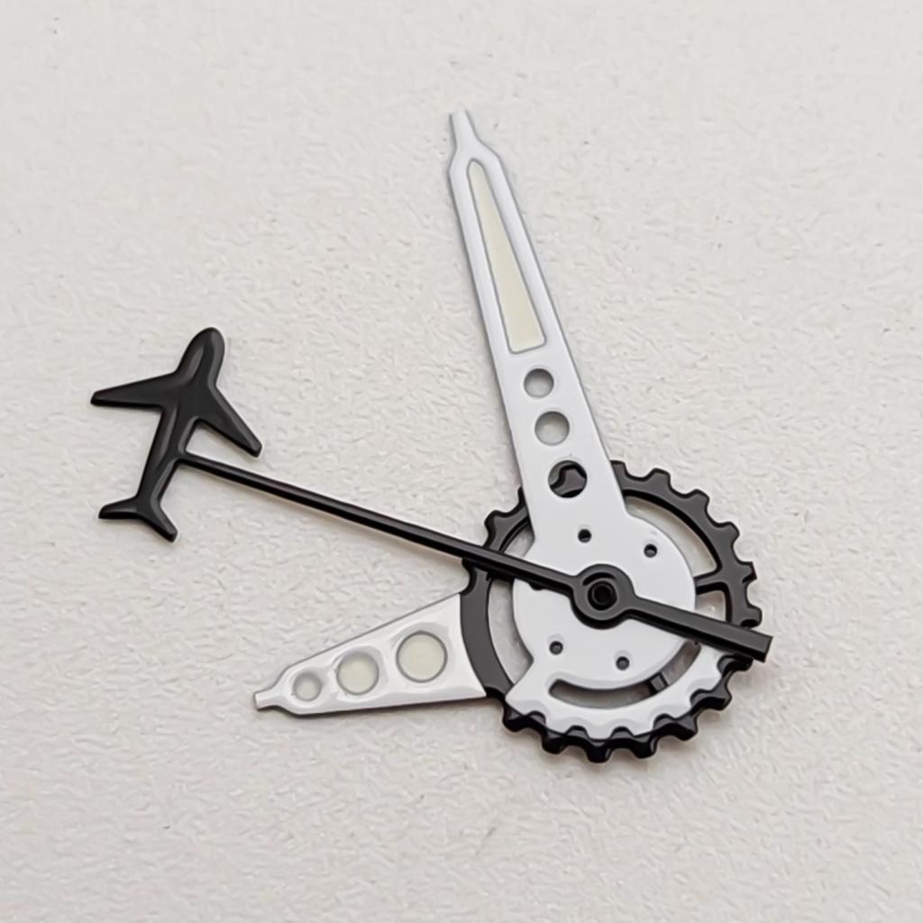 Watch Accessories Watch Hands with Aircraft Seconds Hand Green Luminous Three Hands for NH35/ NH34/ NH36/ NH70/4R/7S Movement