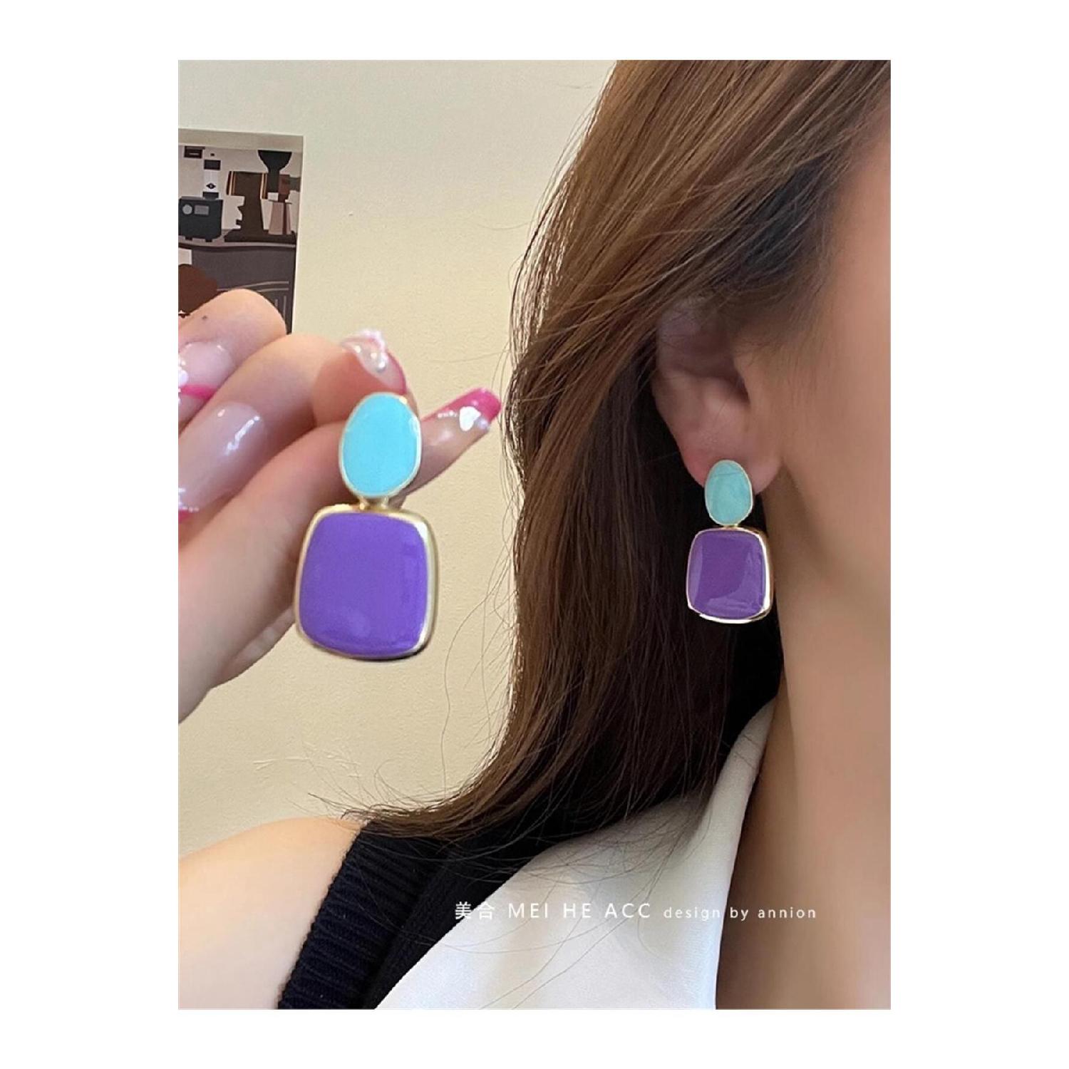 

Серьги с фиолетовой и синей эмалью